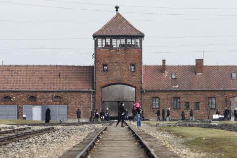 Auschwitz Offers Free Onsite Cremation To Former Inmate Who Died While Visiting Camp