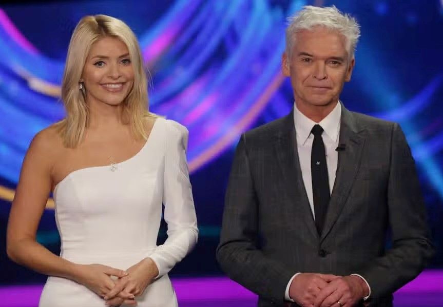 Woman Will Never Be Able To Flick Off To Holly Willoughby Again