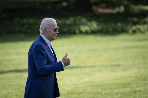 Biden: Trickle-Down Your Leg Economics, Will Make America Piss-Poor Again